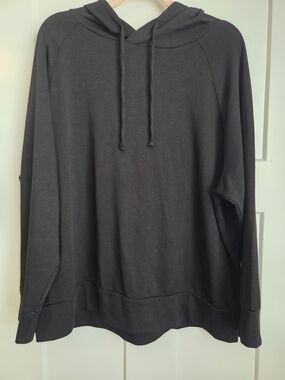 0068.  Eddie Bauer Women's Black Hooded Sweatshirt